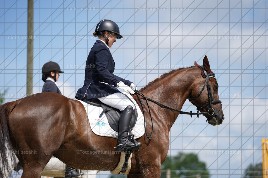 20230826-FAH05365 | Forstinning, 2023, Dressurturnier, Turniersportbilder, Turnierfotografen Bayern, Fotoagentur Herrmann, Reitsportfotografie, Turnierbilder