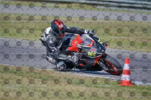 26BT02-0118 | markuskiefer.com - Realisiert mit Pictrs.com