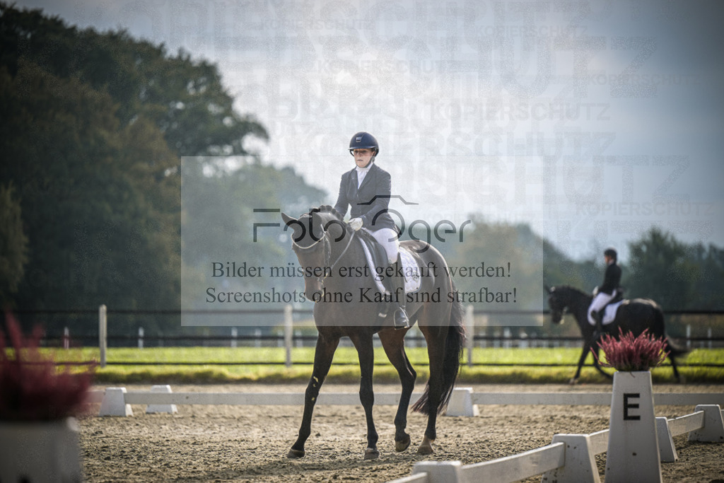 DOS_B235 | Entdecke hochwertige Reitturnierfotos von Foto Oger. Professionell, emotional und authentisch – jetzt Lieblingsmomente im Shop bestellen.Deutschlandweite Turnierfotografie. - Realisiert mit Pictrs.com