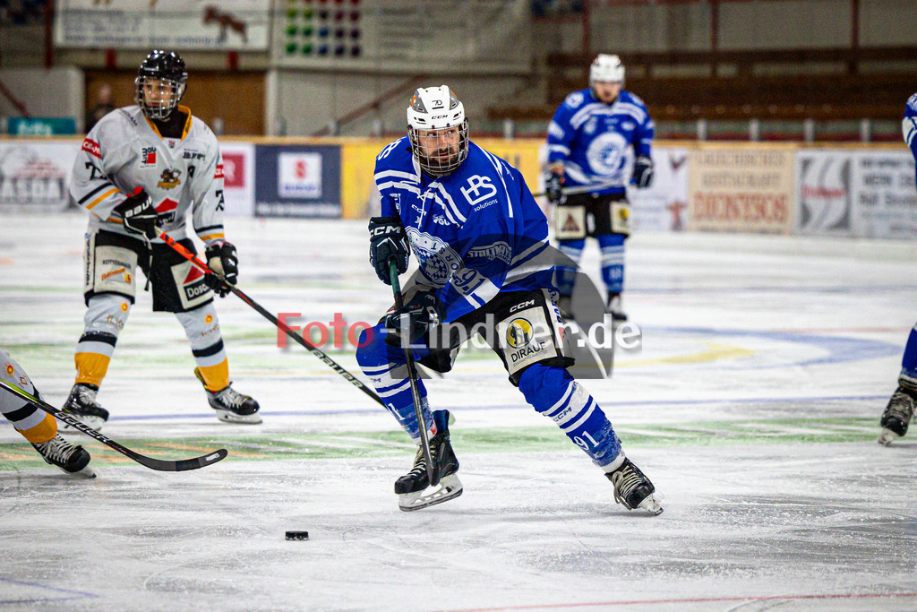 SC Forst NATURE BOYS gegen WANDERERS Germering | Eishockey Landesliaga Herren Gruppe A 2024/2025, SC Forst NATURE BOYS gegen WANDERERS Germering, 20241025,Maximilian MEWES (Nature Boyz 91) in Aktion,2024-10-25 in Peißenberg (Eisstadion Peißenberg), Maximilian MEWES (Nature Boyz 91)Copyright: WolfgangxLindner www.foto-lindner.de