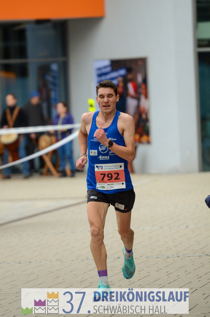 VR Bank Hauptlauf 10000m | 3 Koenigslauf 2023 - Realisiert mit Pictrs.com
