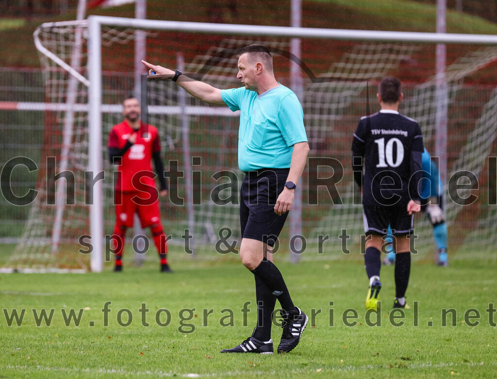 2023-08-27_038_TSV_Steinhoering_gegen_FC_Ebersberg | Steinhöring, Deutschland, 27.08.2023:
Fußball, Kreisklasse 2023 / 2024, 2. Spieltag, TSV Steinhöring gegen FC Ebersberg, Endergebnis: 2:0

Schiedsrichter Danny Krüger

Foto: Christian Riedel / fotografie-riedel.net