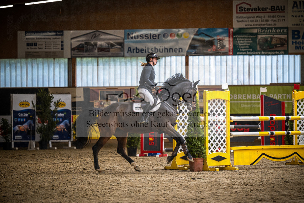 DOS_0896 | Entdecke hochwertige Reitturnierfotos von Foto Oger. Professionell, emotional und authentisch – jetzt Lieblingsmomente im Shop bestellen.Deutschlandweite Turnierfotografie. - Realisiert mit Pictrs.com