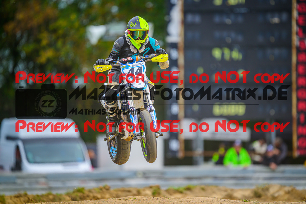 MaZZes_Fotomatrix_20251003_6007705_7057 | S4