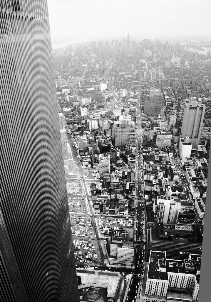 08USA_NYC_von oben_1980_9825 1_sw | Beegebilder online. 
BIldarchiv von Beege Fotodesign mit ausgewählten Werken, die sich besonders gut für die Dekoration Ihrer Räume oder Wände eignen. 