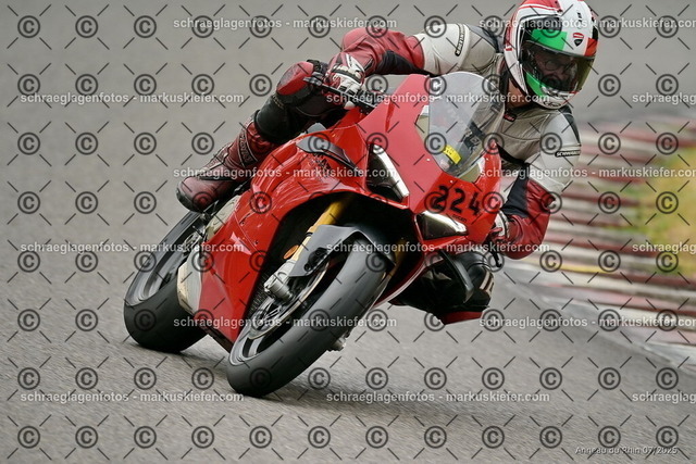25bt05-0783 | markuskiefer.com - Realisiert mit Pictrs.com