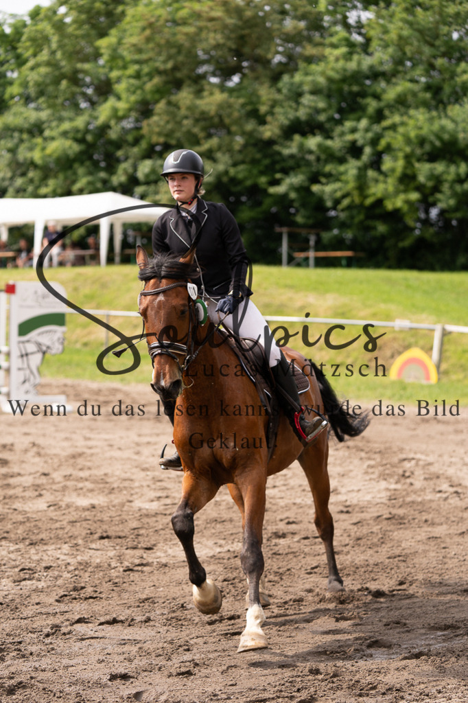 A7507463 | Turnier/Reitfotograf