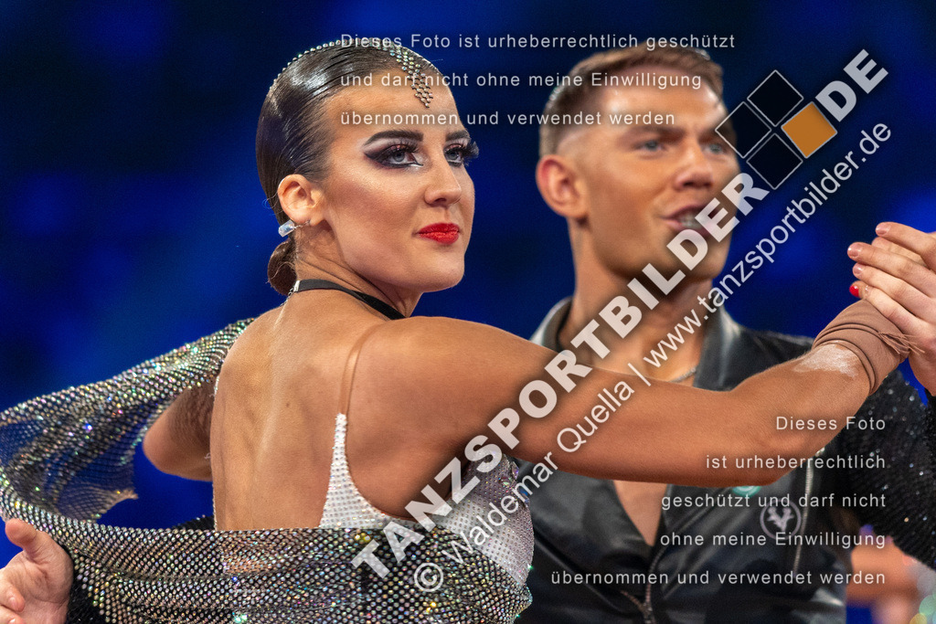 20231111-05061 | Hier finden Sie Tanz Bilder vom Latein und Standard Formationen tanzen. Sportbilder vom Tanzsport. Schöne Fotos und von Weltmeisterschaft, Europameisterschaft, Bundesliga, Regionalliga, Oberliga und Landesliga sowie von GOC Stuttgart, DanceComp, WM Bremen