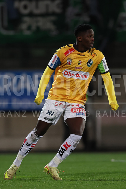 TSV Egger Glas Hartberg vs SV Oberbank Ried – Austrian Bundesliga Match | The image shows Joris Boguo (Ried), at the Bundesliga match TSV Hartberg vs SV Ried at Profertil Arena Hartberg. 22.11.2025