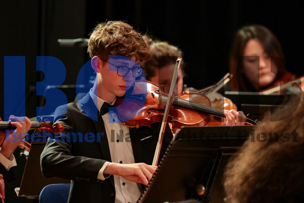 Maerkisches Jugendsinfonieorchester (MJO) {date} -  | {headline}(Foto: Sebastian Sendlak / BOND) - Realisiert mit Pictrs.com