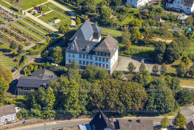 Lennestadt230909741Elspe | Luftbild, St. Jakobus Grundschule Elspe, Lennestadt, Sauerland, Nordrhein-Westfalen, Deutschland