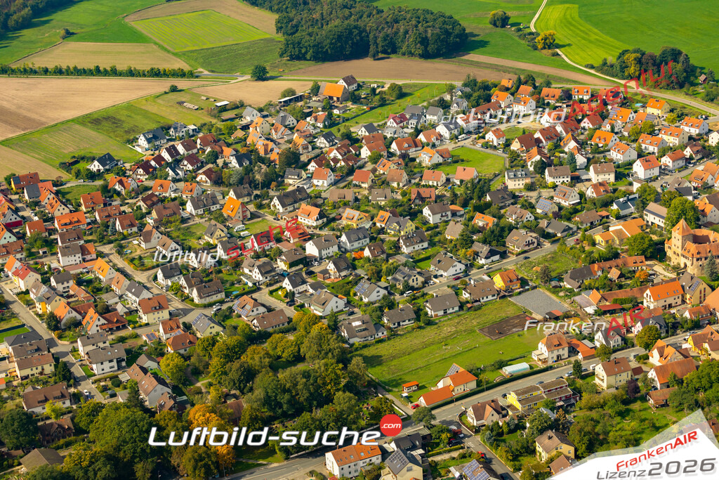 Aktuelles Luftbild von Kornburg Nürnberg - Die Luftaufnahme wurde 2022 mittels UL-Flugzeug erstellt ( keine Drohne ) - hochauflösende Kamera-Systeme von  Canon -Beste Qualität - Für grossformatige Ausdrucke geeignet. Die Geschenkidee !