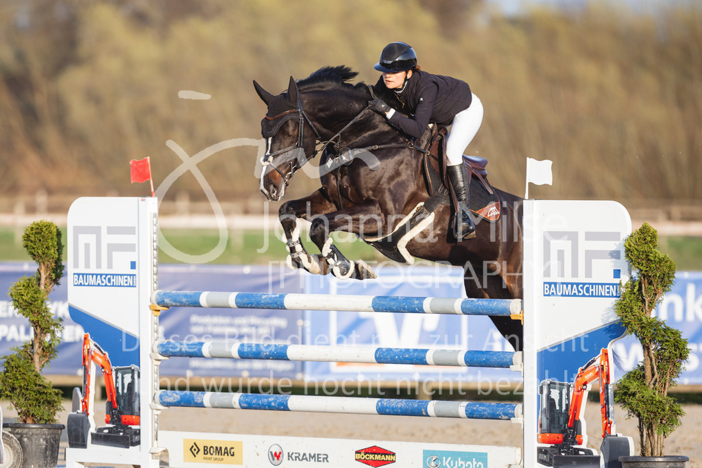 260404_Fruehlingsfest_M-Spr-649 | Deine schönsten Turniermomente als professionelle Fotos! Entdecke hochwertige Pferdesport-Fotografie im Online-Shop. Jetzt Fotos finden & bestellen!