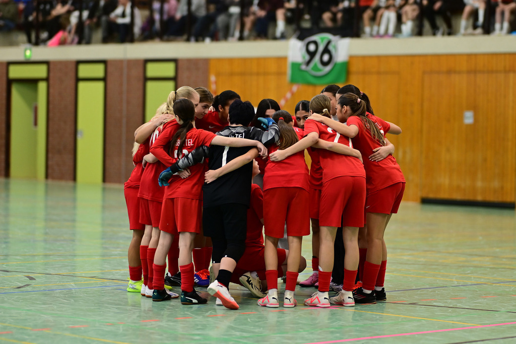 Fußball I Juniorinnen I Saison 2025-2026 I Hallenmasters U15+U17 | Der Sportfotograf. - Realisiert mit Pictrs.com