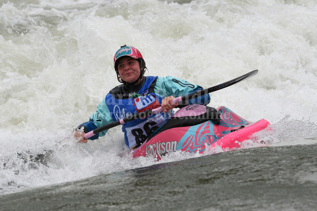 ICF CANOE FREESTYLE WORLD CUP 1 / PLATTLING | 2024 ICF CANOE FREESTYLE WORLD CUP 1 / PLATTLINGWomen's Kayak Surface FinalAbby HOLCOMBE (United States) #86 - Realisiert mit Pictrs.com