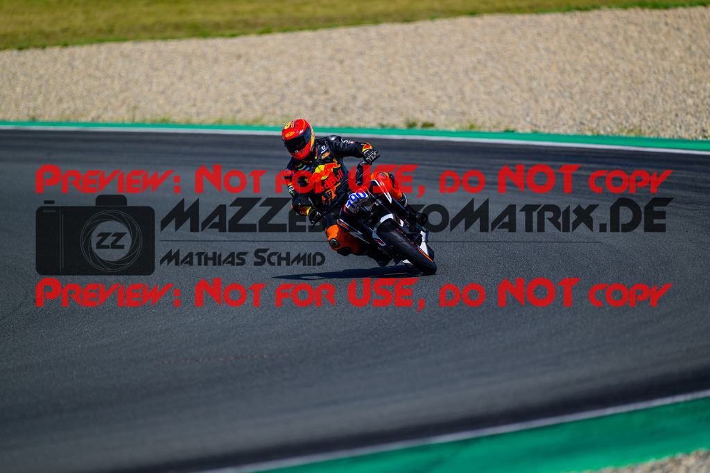 MaZZes_FotoMatrix_240725_6007705_6207 | BLAU