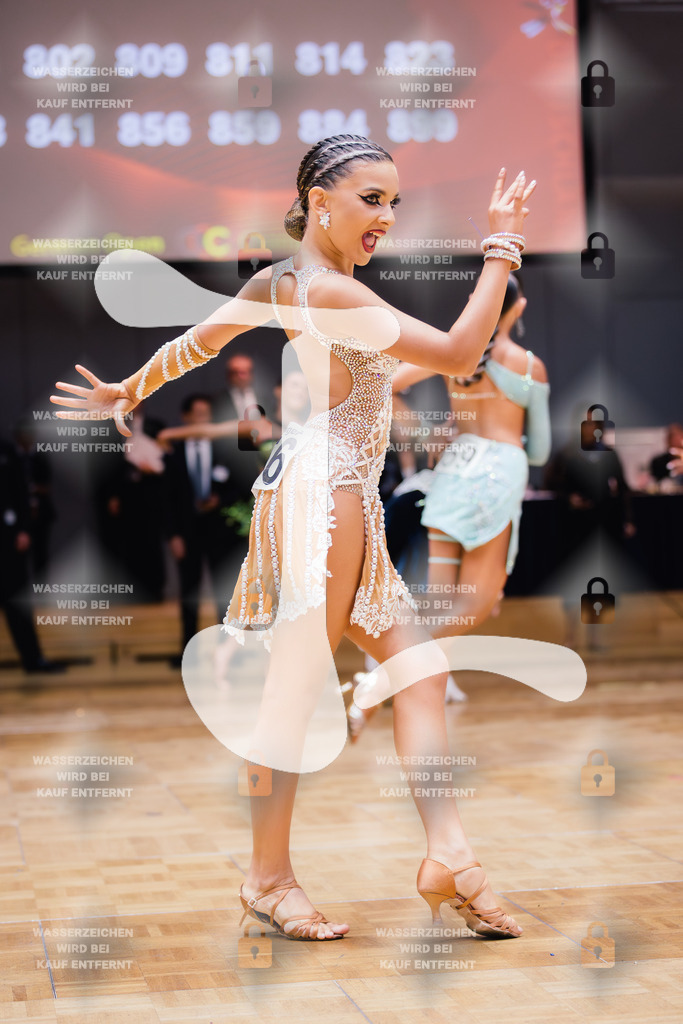 GOC 2025 - WDSF Solo Junior II Latin Female - 2025-08-21-8340 | Webshop for digital downloads and prints of dance sport, event & show photographer Julian Link - Realisiert mit Pictrs.com