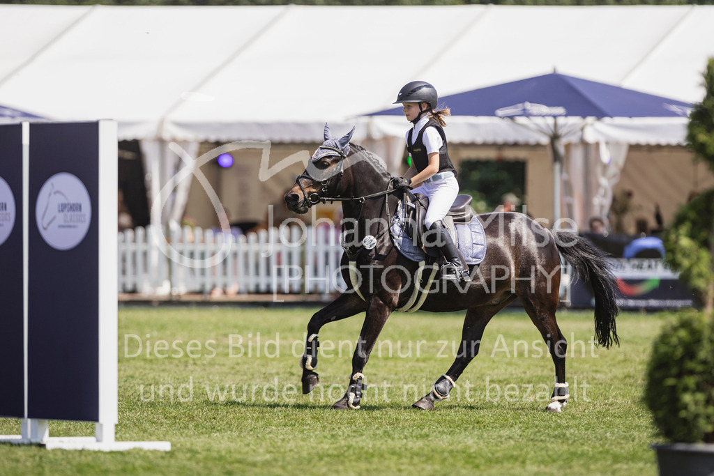 240720_LC_Springreiter-WB-200 | Deine schönsten Turniermomente als professionelle Fotos! Entdecke hochwertige Pferdesport-Fotografie im Online-Shop. Jetzt Fotos finden & bestellen!