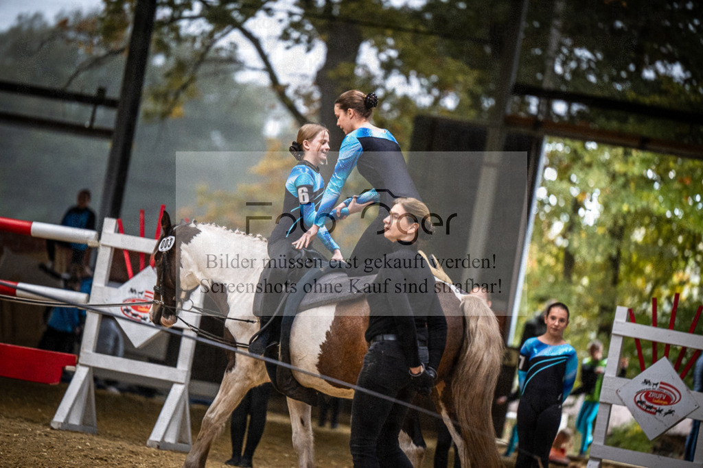 DOS_0182 | Entdecke hochwertige Reitturnierfotos von Foto Oger. Professionell, emotional und authentisch – jetzt Lieblingsmomente im Shop bestellen.Deutschlandweite Turnierfotografie. - Realisiert mit Pictrs.com