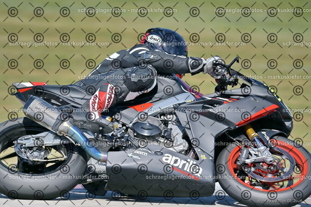 26BT02-0231 | markuskiefer.com - Realisiert mit Pictrs.com