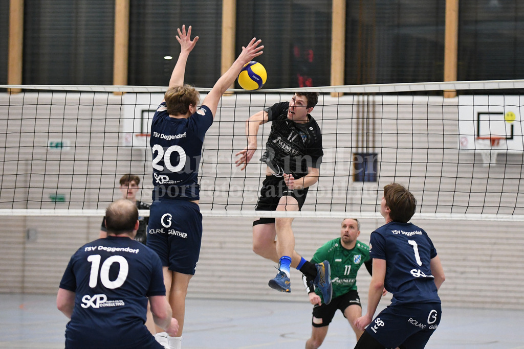 TSV Deggendorf  : VC Eitting 09 | Block von Johannes Schlosser (Mittelblocker) - Realisiert mit Pictrs.com