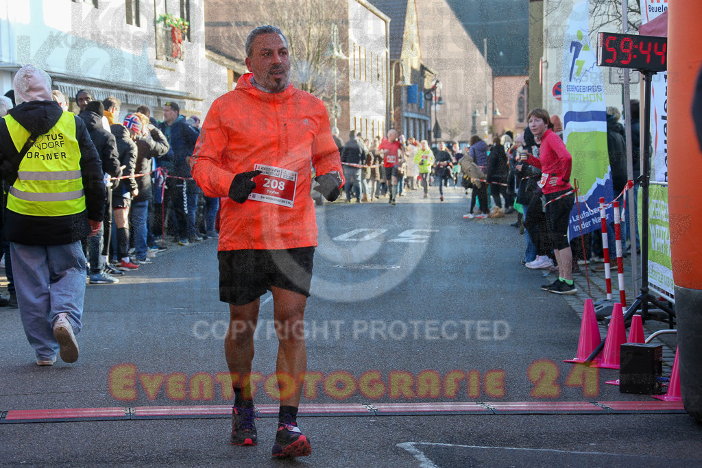 241201_1235_EX1_2825 | Sportfotografie im Rhein-Sieg Kreis, Köln, Bonn, NRW, Rheinland Pfalz, Hessen, etc. Unser Tätigkeitsfeld umfasst den Laufsport vom Volkslauf über den Marathon, Duathlon, Triathon bis zum Ultralauf wie Kölnpfad Ultra oder Schindertrail.