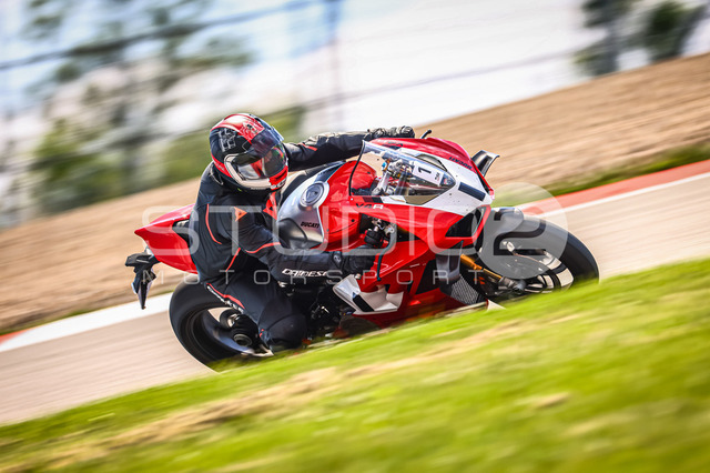 0001-240624_NR-054_1 | Deine Full-Service-Agentur für ✔️Videoproduktionen und ✔️Motorsportfotografie Jetzt Angebot anfragen!