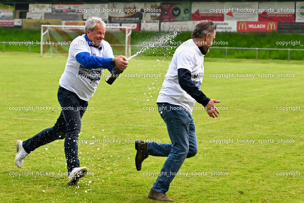 ATUS Velden Meisterfeier 2023 20.5.2023 | Sekt Dusche
