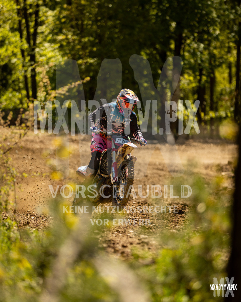 866A5168 | mxndyyvipix
