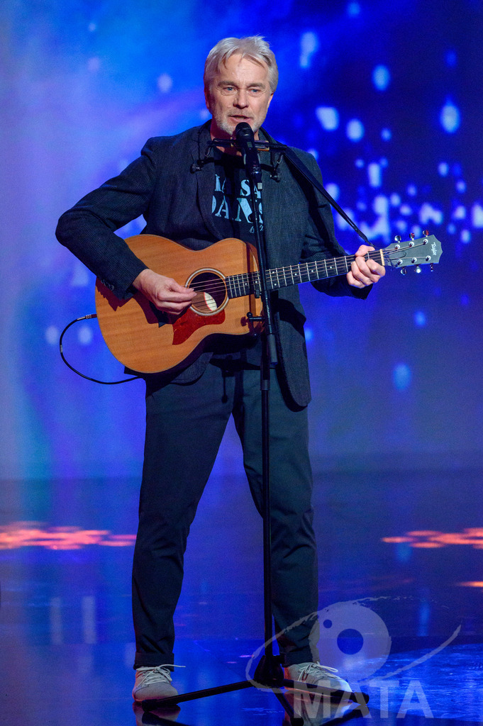 _DWA1417 | Werner Schmidbauer bei '30 Jahre Sternstunden-Gala 2023' in der Frankenhalle. Nürnberg, 15.12.2023 - Realisiert mit Pictrs.com