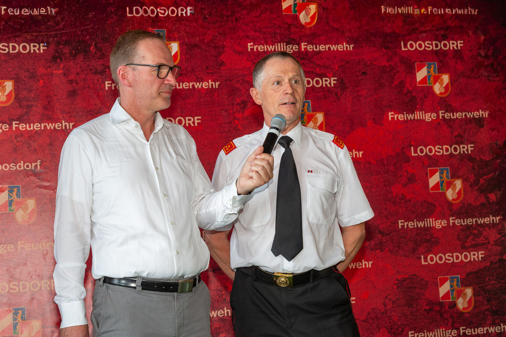 Festakt_021 | Fotodoku des Festaktes im FF-Haus Loosdorf anlässlich der Auszeichnung der Helfer und Hilfsorganisationen  der Hochwasserkatastrophe September 2024