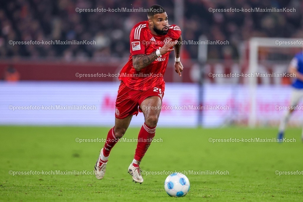Due17012502171 | 17.01.2025, Fußball, Fortuna Düsseldorf - SV Darmstadt 98, 2.. Fußball Bundesliga, 18. Spieltag, Merkur Spiel-Arena, Saison 2024 2025: Jamil Siebert (Fortuna Düsseldorf #20)DFB regulations prohibit any use of photographs as image sequences and or quasi-video.