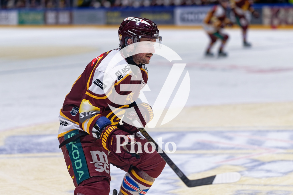 National League - Geneve-Servette HC v EV Zug | Jason Akeson (91 Geneve-Servette HC) portrait (headshot/close up)  during the National League match between Geneve-Servette HC and EV Zug at Les Vernets in Geneva, Switzerland