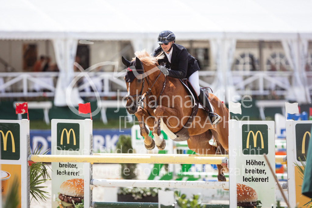 240714_BHO_M2-Spr-2-355 | Deine schönsten Turniermomente als professionelle Fotos! Entdecke hochwertige Pferdesport-Fotografie im Online-Shop. Jetzt Fotos finden & bestellen!