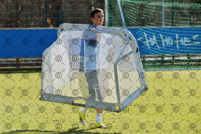 RGE_8270b | Hertha BSC, 2.Bundesliga, Herren, Training auf dem Gebhardt-Platz, Saison 2025/26,  Michal Karbownik ( Hertha BSC ),  04.03. 2026, Fotograf: Ralf Gebhardt - Realisiert mit Pictrs.com