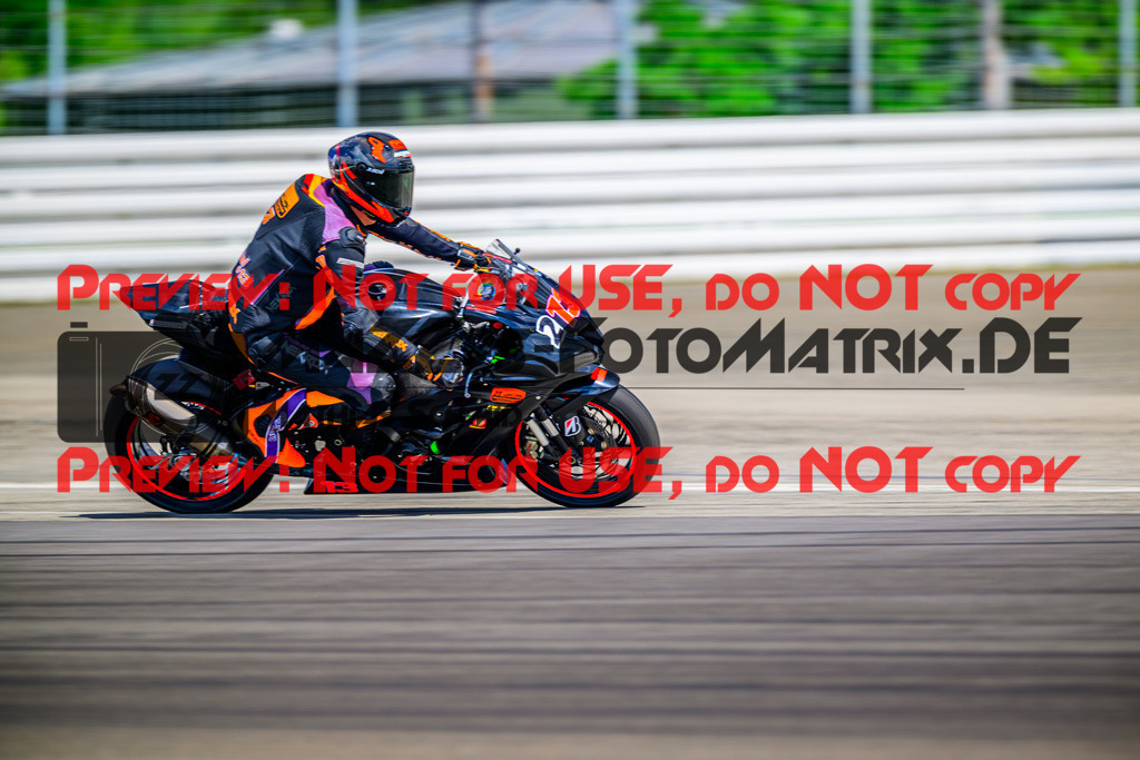 MaZZes_Fotomatrix_20250628_6007705_1908 | WEISS