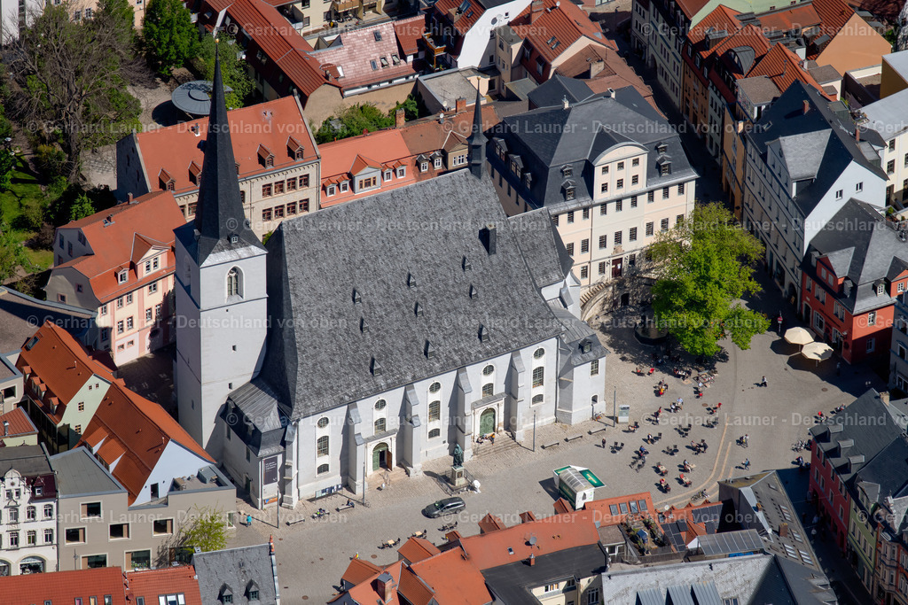 4026848 | WEIMAR 07.05.2020 Kirchengebäude der " Stadtkirche St. Peter und Paul " am Herderplatz in Weimar im Bundesland Thüringen, Deutschland. Weiterführende Informationen bei: Evangelisch-Lutherische Kirchengemeinde Weimar. // Church building " Stadtkirche St. Peter und Paul " on Herderplatz in Weimar in the state Thuringia, Germany. Further information at: Evangelisch-Lutherische Kirchengemeinde Weimar. Foto: Gerhard Launer