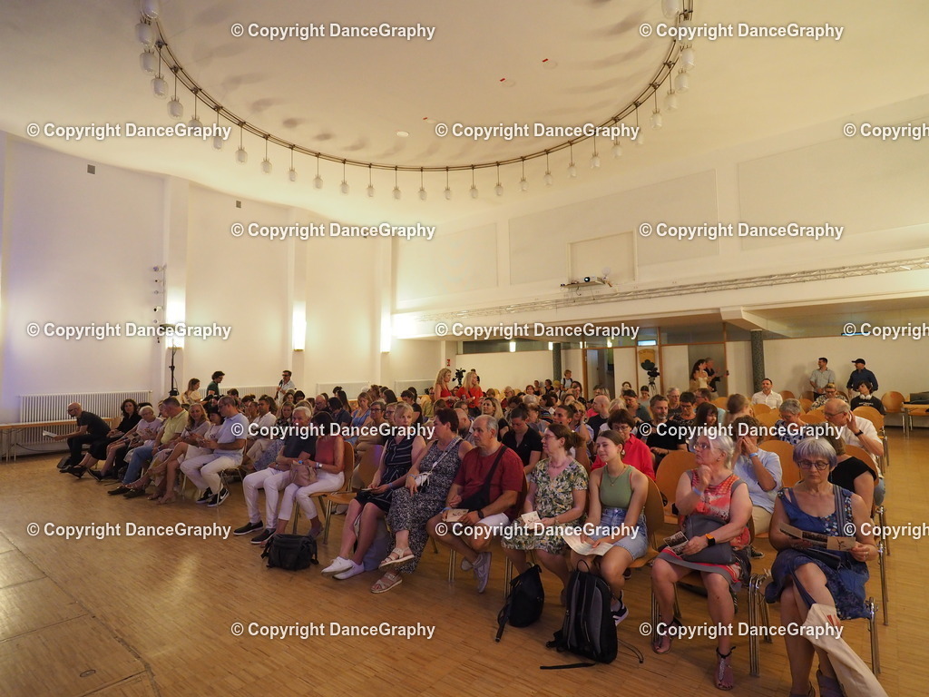 P1010758 | DanceGraphy - Realisiert mit Pictrs.com