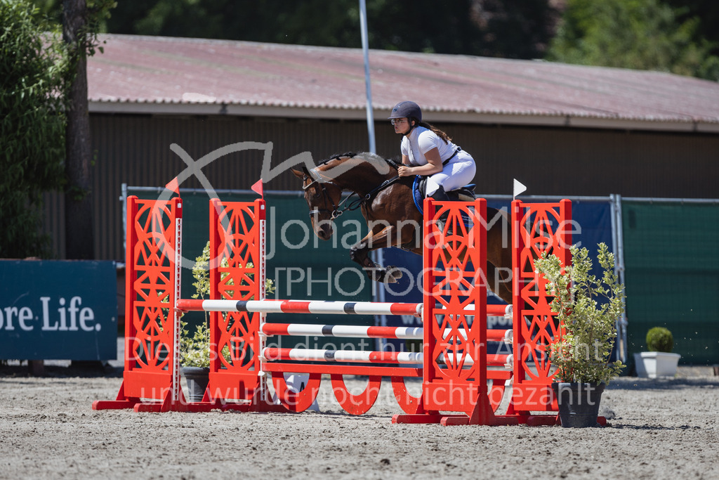 230610_Mühlen_Quali5j-943 | Deine schönsten Turniermomente als professionelle Fotos! Entdecke hochwertige Pferdesport-Fotografie im Online-Shop. Jetzt Fotos finden & bestellen!