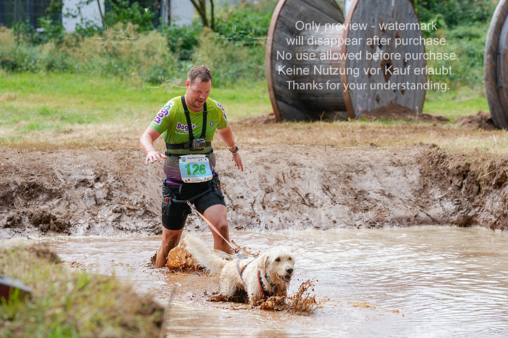 Schlamm_mit_Hund (92 von 460) | stephaniefillaphotographie - Realisiert mit Pictrs.com