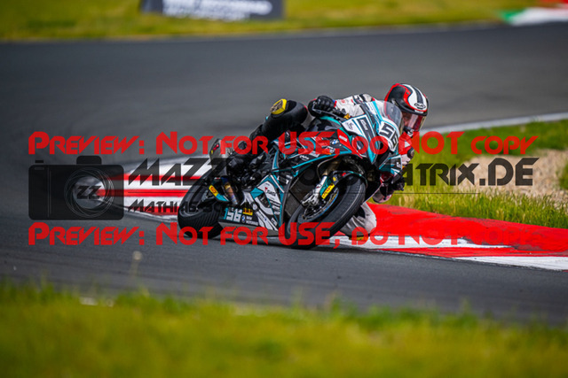 MaZZes_FotoMatrix_220521_1667 | Fotograf Mathias Schmid
Sportfotograf,
Eventfotograf,
Hochzeitsfotograf,
Portraitfotograf