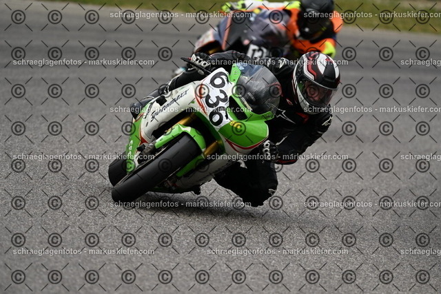 25bt02-1005 | markuskiefer.com - Realisiert mit Pictrs.com