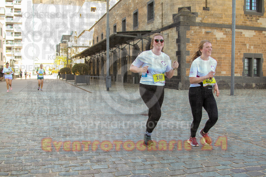 240921_1335_EV4_8743 | Sportfotografie im Rhein-Sieg Kreis, Köln, Bonn, NRW, Rheinland Pfalz, Hessen, etc. Unser Tätigkeitsfeld umfasst den Laufsport vom Volkslauf über den Marathon, Duathlon, Triathon bis zum Ultralauf wie Kölnpfad Ultra oder Schindertrail.