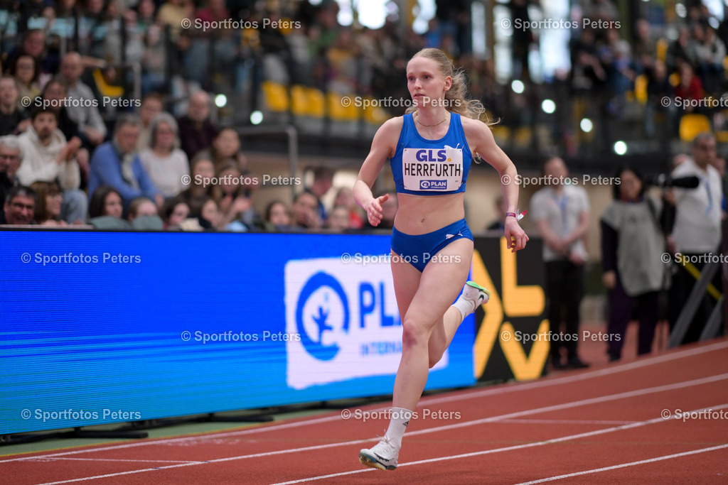 DM Halle 2026_Samstag-68 | 28.02.2026, xkaix, Leichtathletik Deutsche Meisterschaften Halle 2026,  v.l. Luisa Herrfurth (LAV Stadtwerke Tübingen) - Realisiert mit Pictrs.com