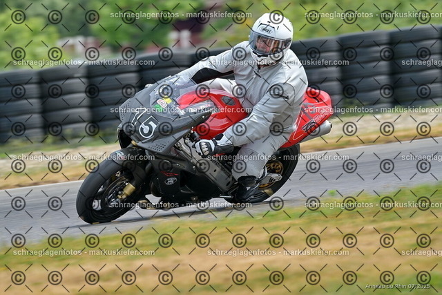 25bt05-1594 | markuskiefer.com - Realisiert mit Pictrs.com