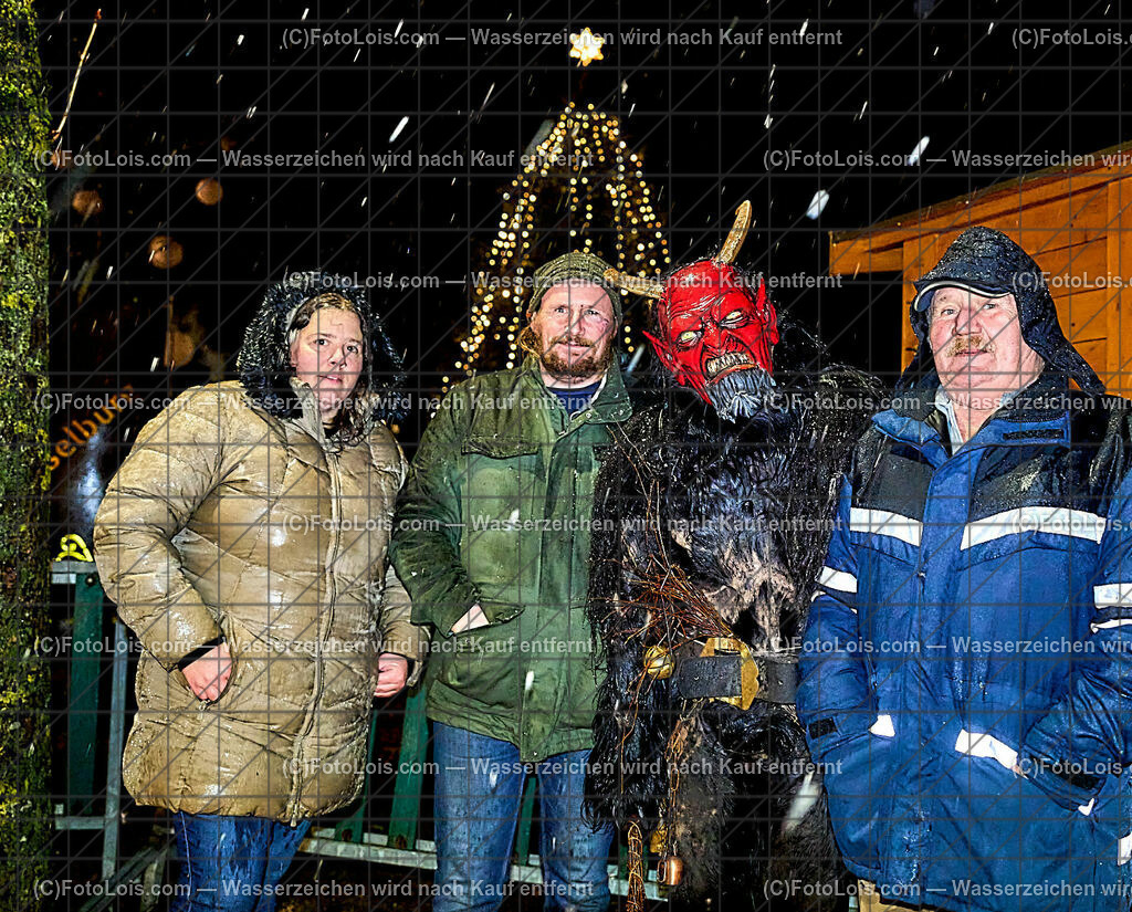 ALP7420_Wieselburger Advent_Zwieslteifln_Lasselsberger | (C)FotoLois.com, Alois Spandl. 25igster WIESELBURGER ADVENT, Perchtenlauf der 'Zwieslteifln', Fr 22. Dez. 2023.