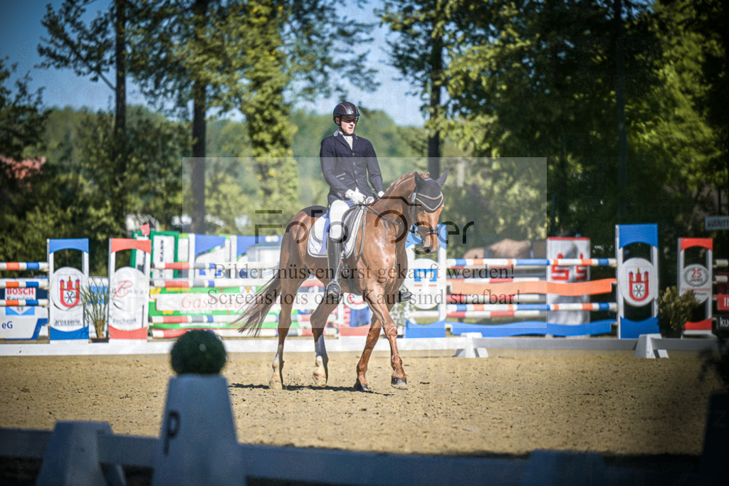 DOS_6948 | Entdecke hochwertige Reitturnierfotos von Foto Oger. Professionell, emotional und authentisch – jetzt Lieblingsmomente im Shop bestellen.Deutschlandweite Turnierfotografie. - Realisiert mit Pictrs.com