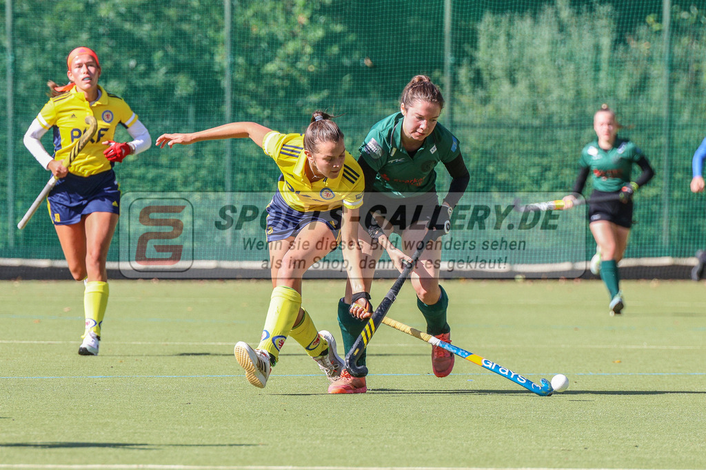 Raffelberg-Braunschweig-65 | Maria Julia Lagocki (Eintracht Braunschweig #21), Club Raffelberg - Eintracht Braunschweig am 17.9.2022 in der Hockeyanlage Club Raffelberg, Duisburg