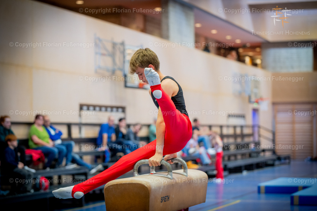 Promo-72 | "Fussifoto.com – Ihr Ansprechpartner für hochwertige Fotografie! Entdecken Sie kreative Bilder und professionelle Dienstleistungen. Kontaktieren Sie uns für Ihre Projekte!"