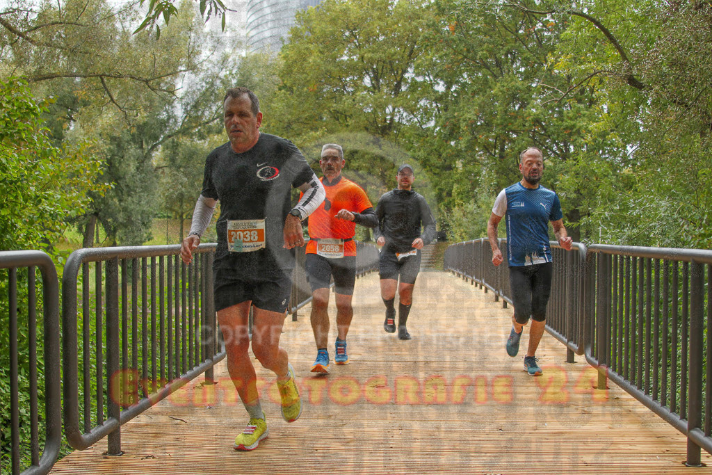 231015_1052_EV4_1775 | Sportfotografie im Rhein-Sieg Kreis, Köln, Bonn, NRW, Rheinland Pfalz, Hessen, etc. Unser Tätigkeitsfeld umfasst den Laufsport vom Volkslauf über den Marathon, Duathlon, Triathon bis zum Ultralauf wie Kölnpfad Ultra oder Schindertrail.